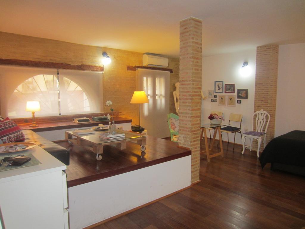 Living Valencia Studio Serranos Apartment Room photo